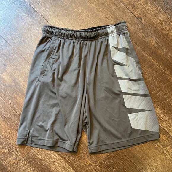 Nike Dri-Fit Training Shorts - Medium - Picture 2 of 6
